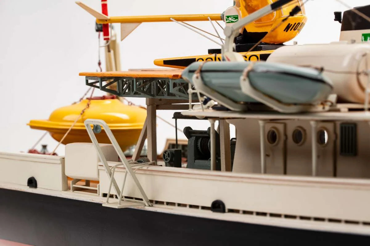 Billing Boats Calypso B560 Model Boat Kit