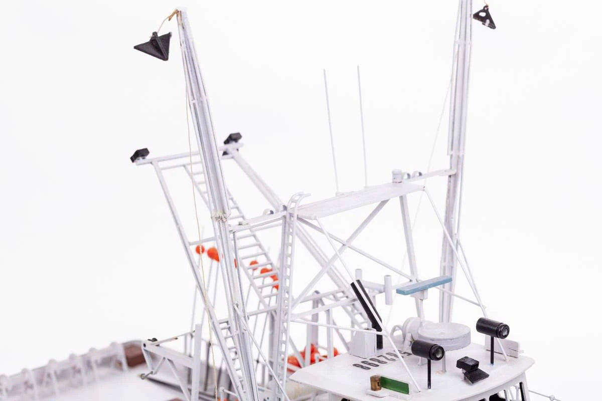 Billing Boats Andrea Gail B608 Model Boat Kit