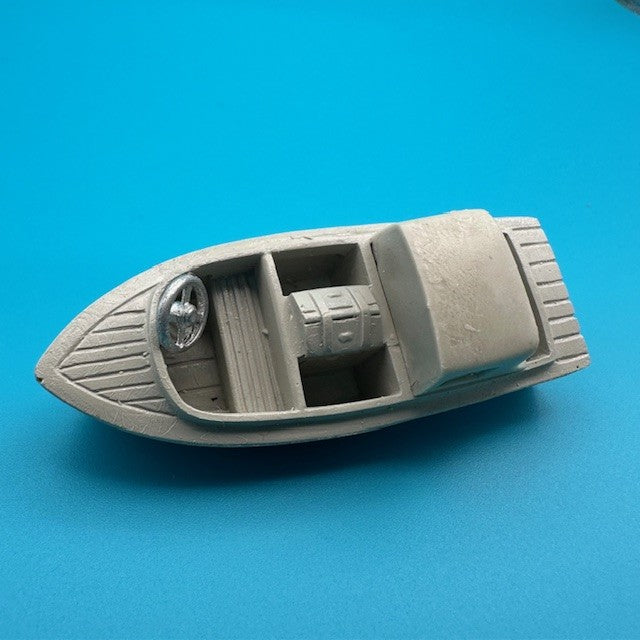 16ft Royal Navy Fast Motor Boat 70mm 1:72 Scale image 0