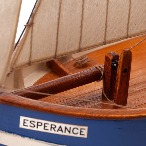 Billing Boats Esperance B908 Model Boat Kit