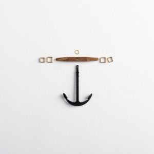 Stock Anchor Metal and Wood 40mm