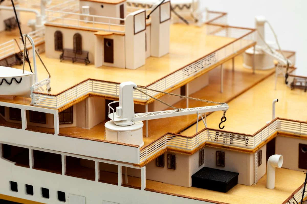 Billing Boats RMS Titanic B510 Model Ship Kit