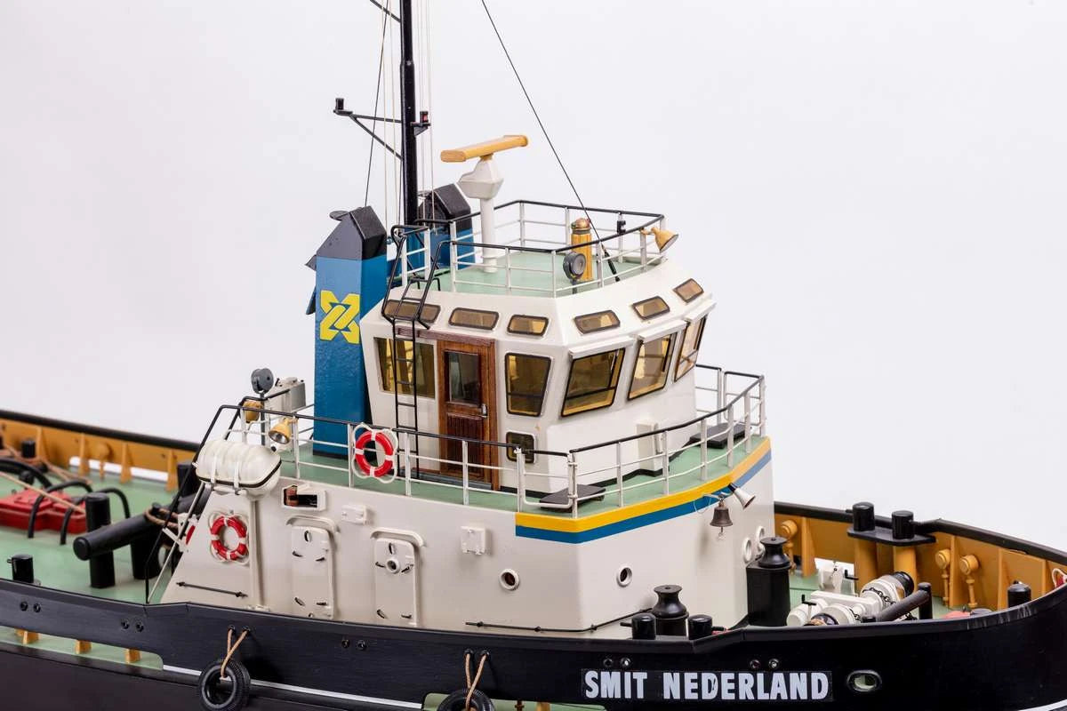 Billing Boats Smit Nederland B528 Model Boat Kit