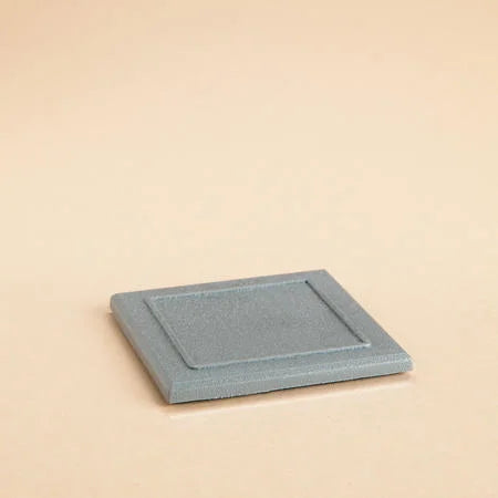 Auhagen 48109 HO Base plates for masts & bridges, 8 pieces image 1