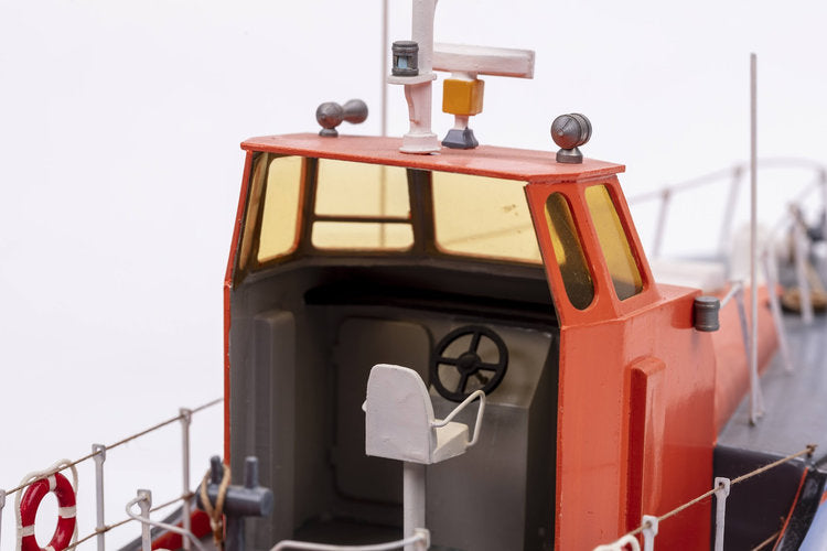 Billing Boats RNLI Lifeboat B101 Model Boat Kit