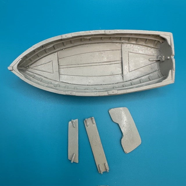 14ft Dinghy Clinker Transom Stern 122mm 1:32 Scale image 0